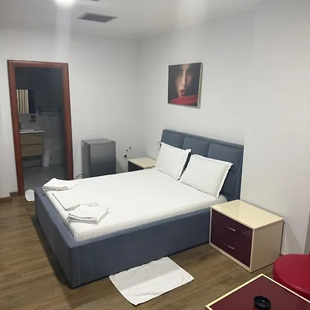 Ikea 3* Kashari