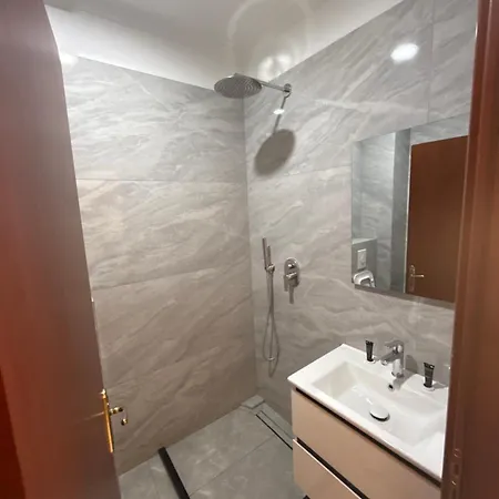 Hotel Ikea Kashari
